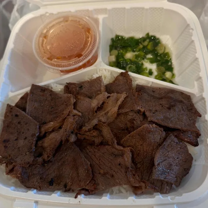 R2 Grilled Meat over Rice at Tran Kitchen